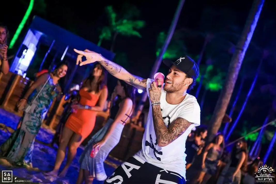 记者：因卡尔表现出色，拜仁高层希望更加依赖青训营年轻球员