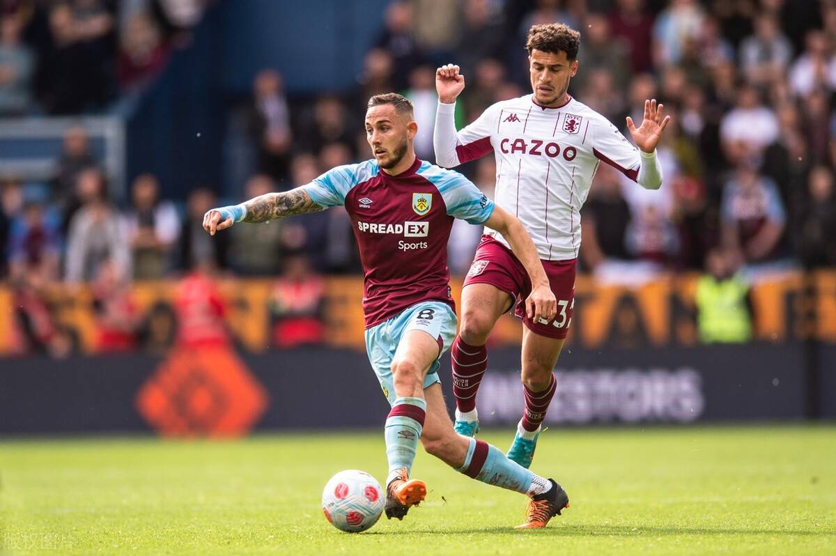 记者：纽卡正密切关注莱斯特城外租球员哈努斯，水晶宫也有意（记者：纽卡持续关注莱斯特城外租小将哈努斯，水晶宫同样有意）