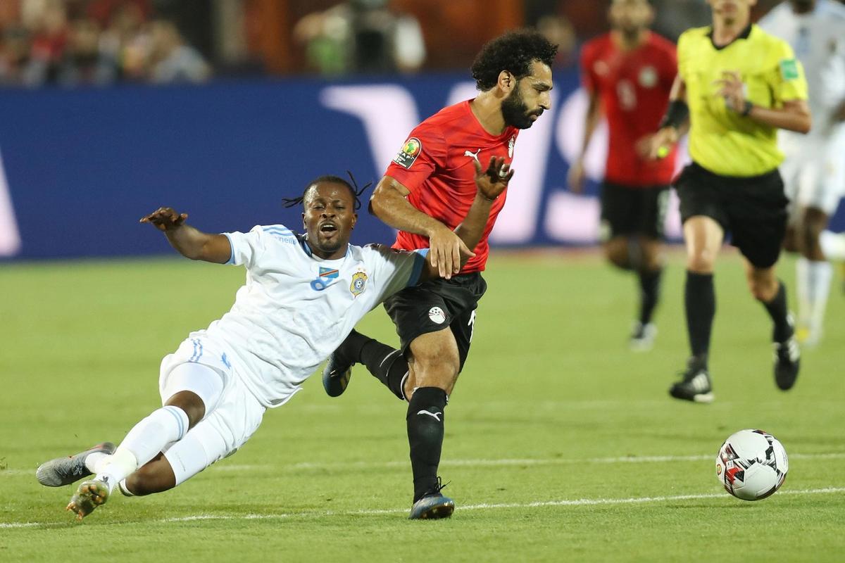 足球技术入门半个月见效的方法（半个月掌握足球基础的速成攻略）