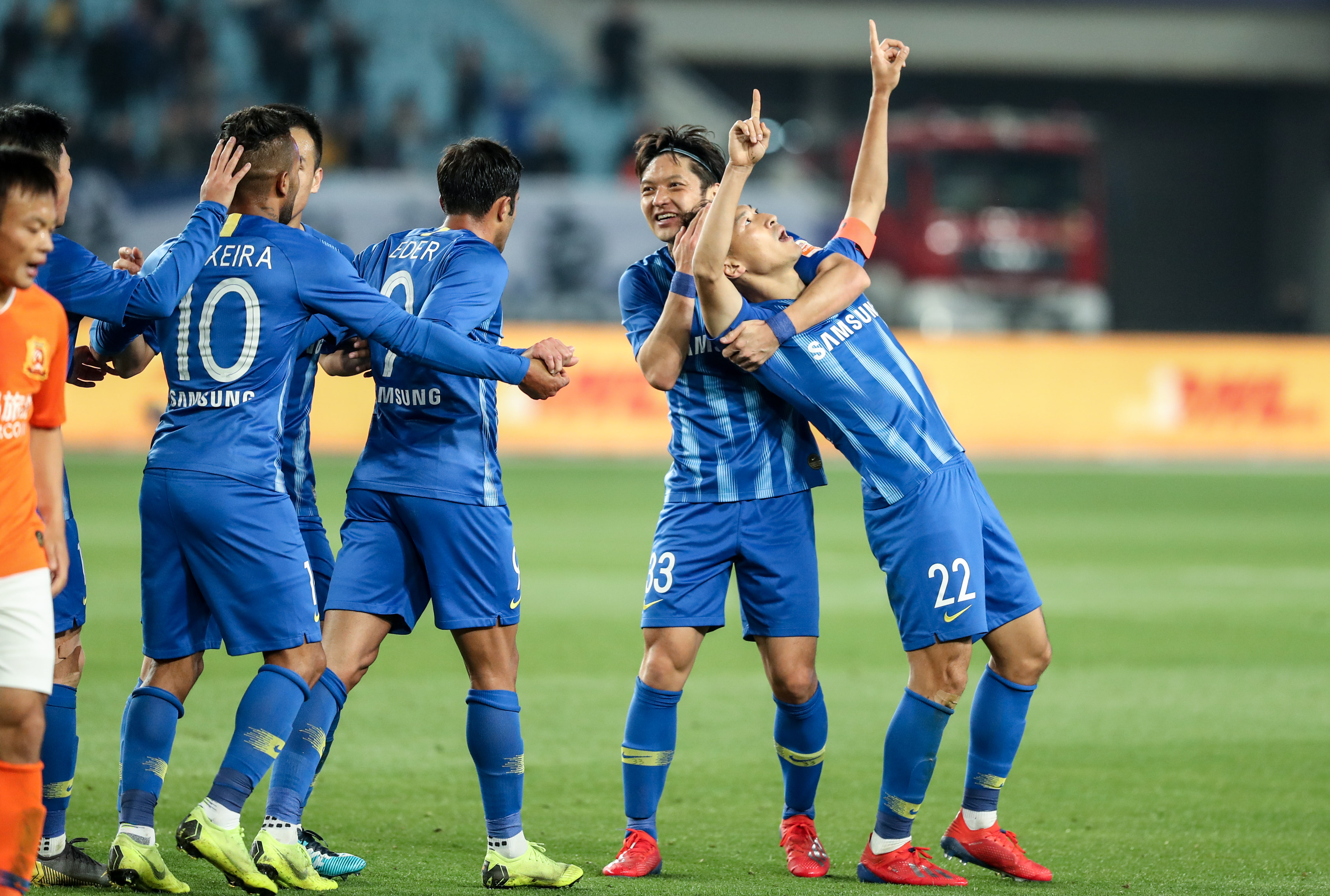 巴恩斯谈9连胜终结：我们有机会赢的，得到投篮机会但是投丢了（巴恩斯谈9连胜止步：我们本可取胜，却在投篮上失手）