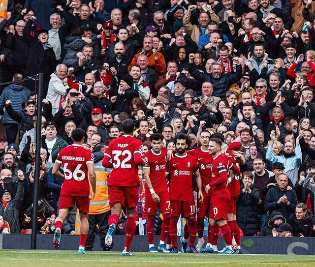 热闻｜达洛特破门，曼联1-1平西汉姆联反超利物浦升英超第八（达洛特建功，曼联1-1战平西汉姆，超越利物浦升至英超第八）