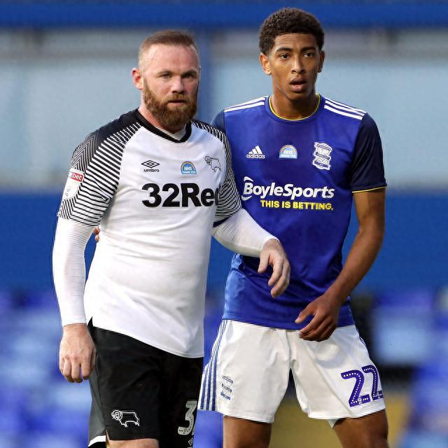 篮球火箭队内训练强度提升，新战术曝光（火箭队内训练强度升级，新战术亮相）