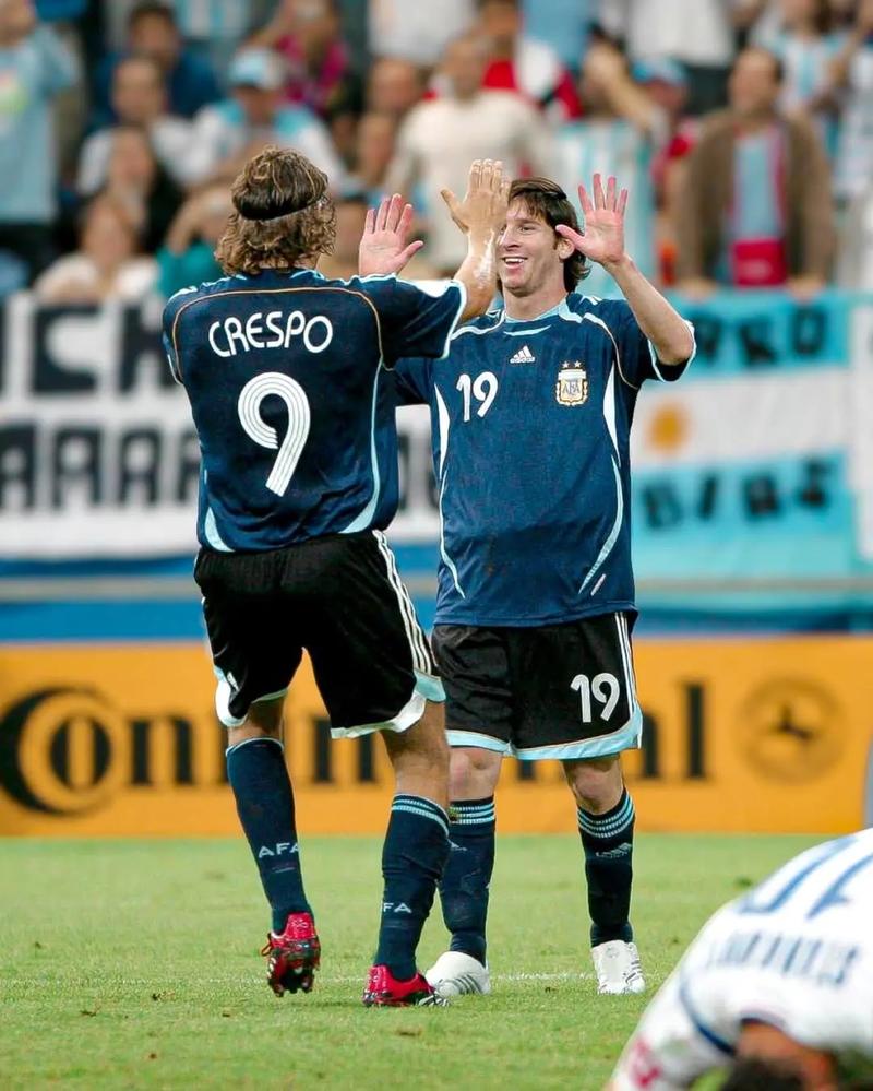 意甲：国米主场3-0击败博洛尼亚（意甲：国际米兰主场三球零封博洛尼亚）