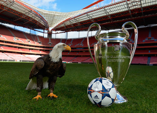 斯基拉：安古伊萨左大腿股二头肌严重撕裂，预计将缺阵40天（斯基拉：安古伊萨左腿股二头肌重度撕裂，预计伤停40天）