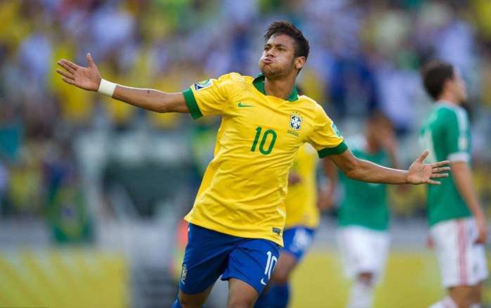 中超历年亚军：申花第五次屈居亚军，超越国安、泰山排名第一（中超历届亚军榜：申花第5次无缘冠军，力压国安与泰山居首）