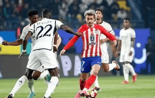 即插即用！塞斯·库里首秀收获14分，命中率高达85.7%